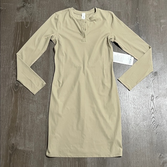 Lululemon All Aligned Ribbed Long-Sleeve Henley Dress Sheer Oak Size 6 - Picture 2 of 7